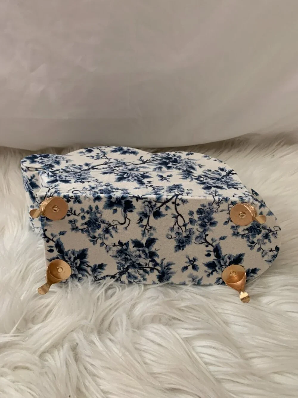 UNBRANDED Floral Printed Mini Chaise Lounge Jewelry Organizer